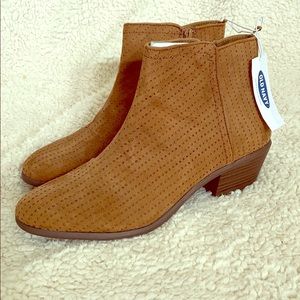 NEW 🔥 Old Navy Brown Ankle Booties